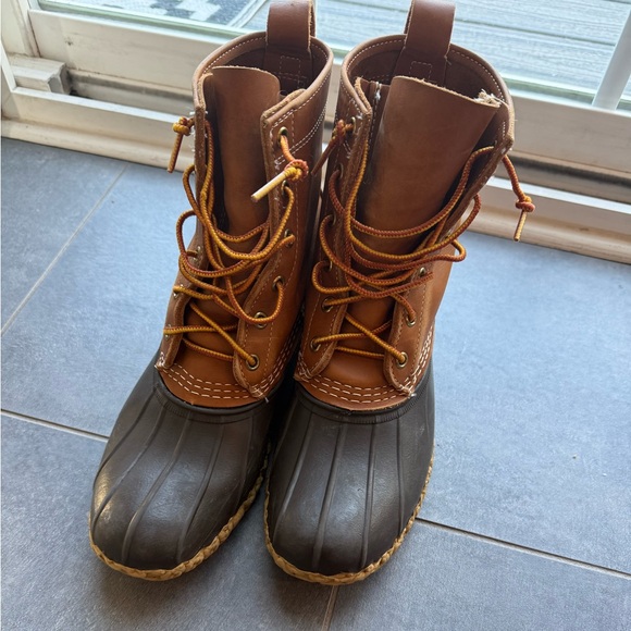 LL Bean women’s duck boots, size 9. Brown. Not lined. - Picture 2 of 4